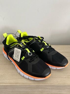 Skora Men's Athletic Sneakers with Neon Accents